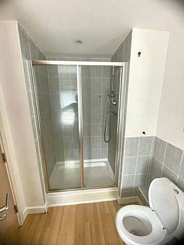 Room in a Shared House, Carisbrooke Road, B17 - Photo 4