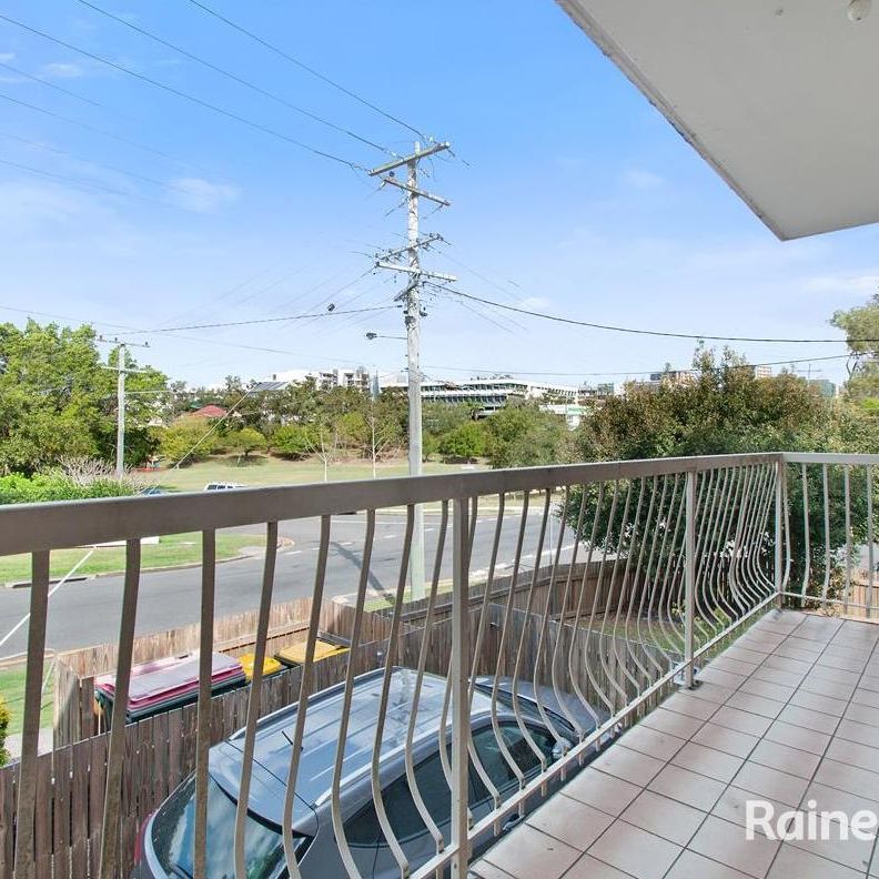 1/34 Moorak Street, Taringa, QLD 4068 - Photo 1