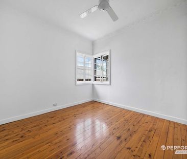 136 White Street, Wavell Heights QLD 4012 - House For Rent | Domain - Photo 6