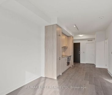 For Lease - 60 Honeycrisp Crescent Unit# 820, Vaughan, Ontario - Photo 3
