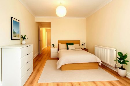 2 Bed Flat, Gleneagle Road, SW16 - Photo 2