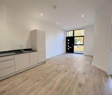 1 bedroom ground floor maisonette to rent - Photo 2