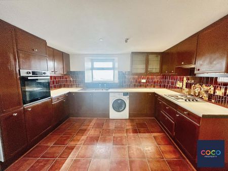 2 bedroom flat to rent - Photo 5