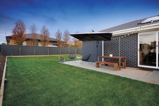 Family Home In Great Location With All The Comforts - Photo 1