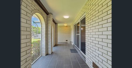 Charming Fully Renovated 3-Bedroom Home – Central Location! - Photo 5