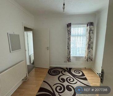 4 bedroom terraced house to rent - Photo 6
