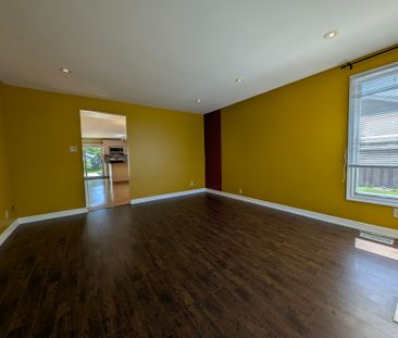 For Lease - 157 Bessborough Drive, Georgina, Ontario - Photo 3