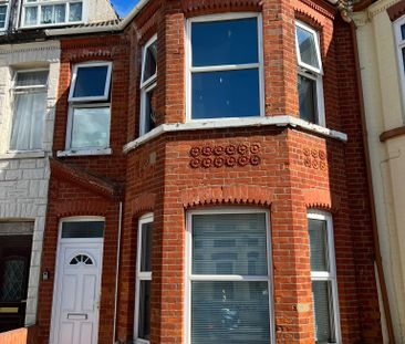 1 bed house of multiple occupation to rent in Walpole Road, Great Y... - Photo 6