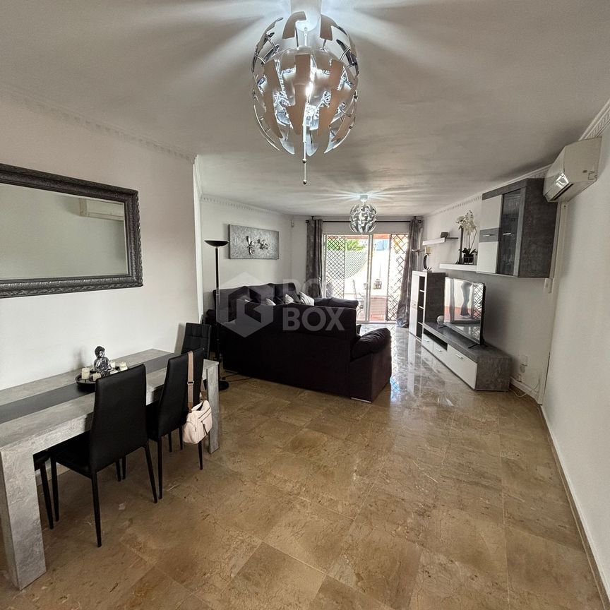 Elegant Three-Storey Town House with Communal Amenities in Tranquil Urbanisation - Photo 1