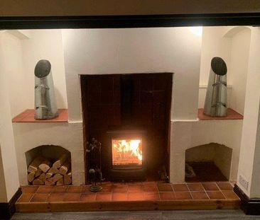 2 bedroom terraced house to rent - Photo 4