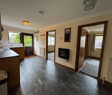 2 bedroom bungalow to rent - Photo 2