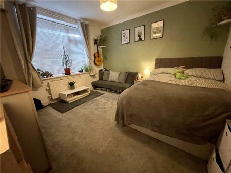 Beswick Avenue, Bournemouth, BH10 - Photo 2