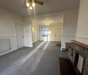 Brierley Cottages, Sutton in Ashfield, NG17 - Photo 2