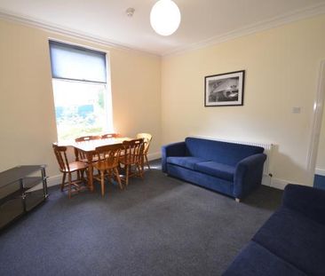 4 bedroom private hall to rent - Photo 1