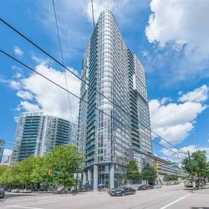 Super Walkable Nice View DT Core 1 Bed 1 Bath - Apartment - Photo 2