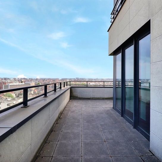 Appartement te huur - Photo 1