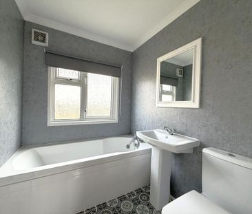 2 bedroom park home to rent - Photo 6