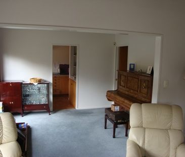 23 Solway Avenue - Photo 2