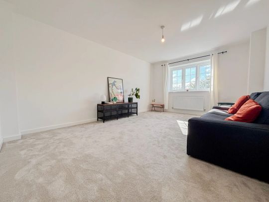 3 bed detached house to rent in Long Meadow, Coventry, CV4 - Photo 1