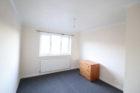 Smewin Court, High Wycombe - Photo 4