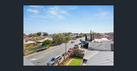 Move in Ready in a Prime City Fringe Location - Photo 2