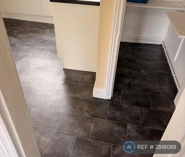 3 bedroom terraced house to rent - Photo 6