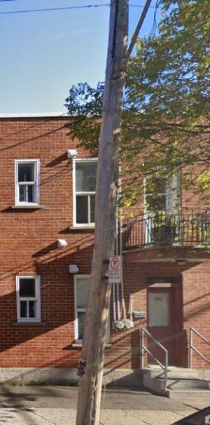 Rosemont/Petite-Patrie - 3 1/2 Rez-de-chaussée Duplex- Chambre fermée - Photo 1