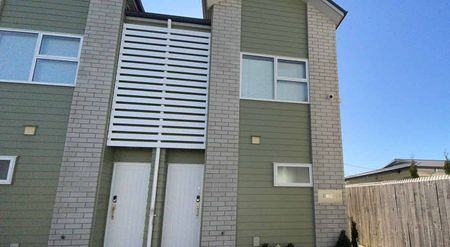 Fully Furnished 2 Bedrooms - Photo 2