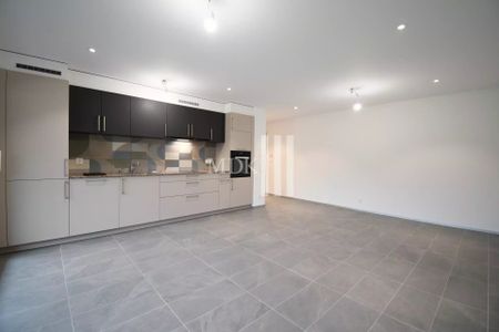 New 2.5-room apartment for rent in Monthey - Photo 3