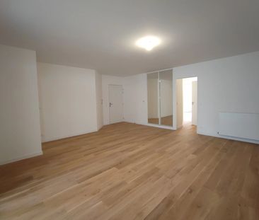 Location Appartement 3 pièces 73m² ST MAUR DES FOSSES 94100 - Photo 5