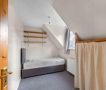 Mundaydean Lane, Marlow, SL7 - Photo 6