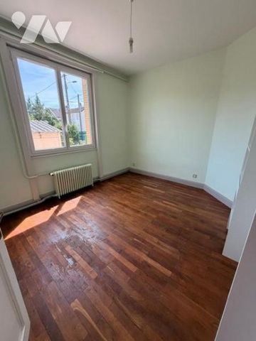 APPARTEMENT T3 DUPLEX de 78.28m² - SAINT DENIS LES BOURG - Photo 4