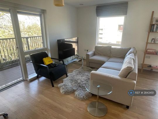 2 bedroom flat to rent - Photo 1