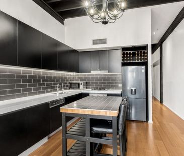 Fully Furnished 1 Bedroom Apartment - Photo 5