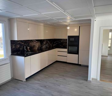 4.5 Zimmer, 90 m², 2. Stock - Photo 1