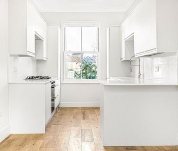 4 bedroom flat to rent - Photo 6