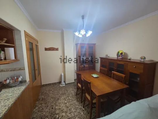 Alquiler de piso en Centro - Photo 1