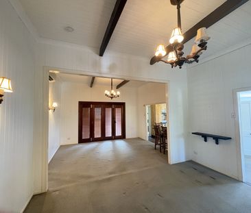 Charming 3-Bedroom Home with Great Indoor-Outdoor Living - Garden M... - Photo 3