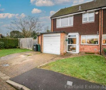 3 bedroom property to rent in Hertfordshire - Photo 2