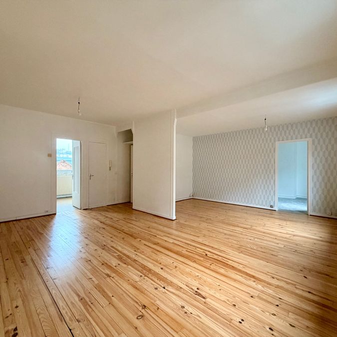 Location Appartement 2 pièces 70m² - Photo 1