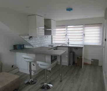 Studio Apartment, High Road, Southampton SO16 - Photo 1