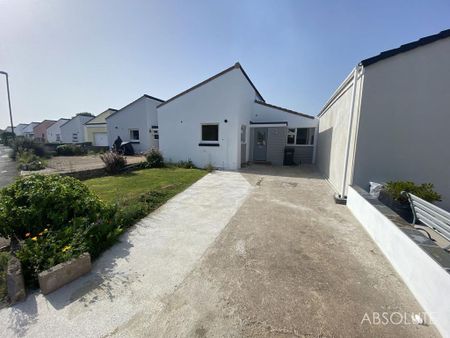 2 bedroom link detached house to rent - Photo 2