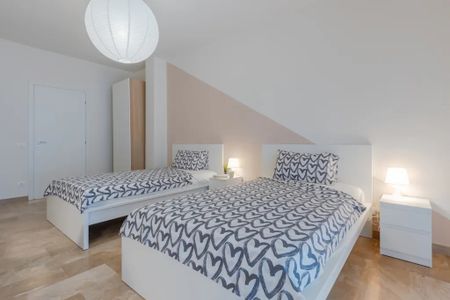 Via Giovanni Pascoli, Padova, Veneto 35125 - Photo 3