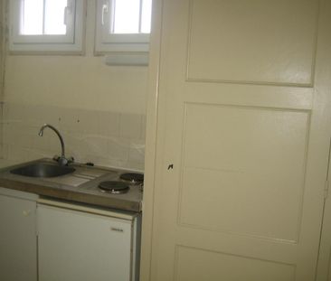 A LOUER ANGERS CENTRE VILLE - T1 SITUE 72 RUE BAUDRIERE ... - Photo 2