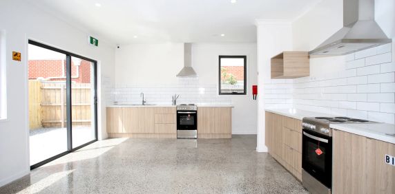 Modern shared studio apartment - Photo 2