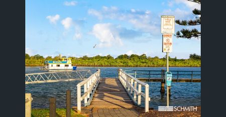 RENOVATED TWO-BEDROOM UNIT WITH TWEED RIVER VIEWS - Photo 2