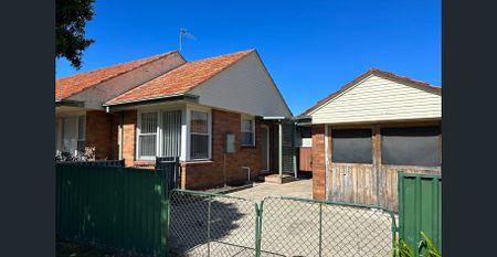WELL PRESENTED, CLOSE TO WESTFIELD KOTARA!!! - Photo 4
