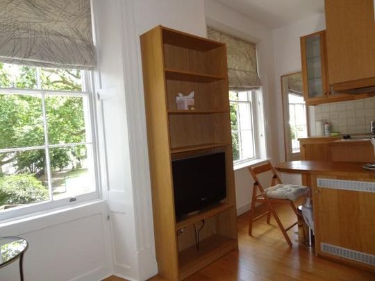 Flat 19 Cartwright Gardens, Bloomsbury WC1H 9EH - Photo 1