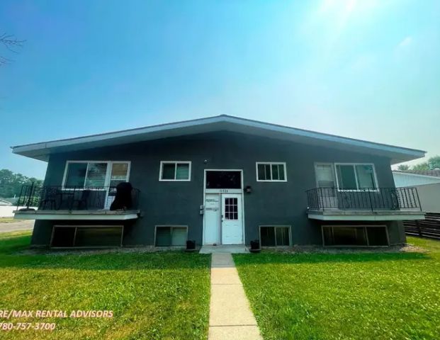 #3 11839 45 Street Northwest | 11839 45 Street Northwest, Edmonton - Photo 1