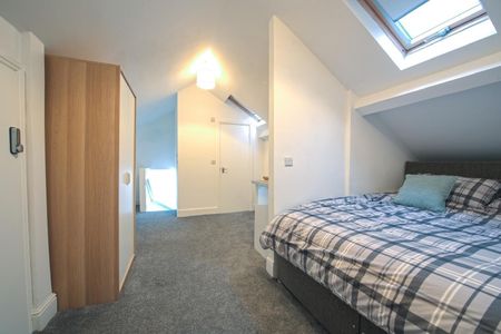 Upper Town Street, Leeds, Bramley - Photo 5